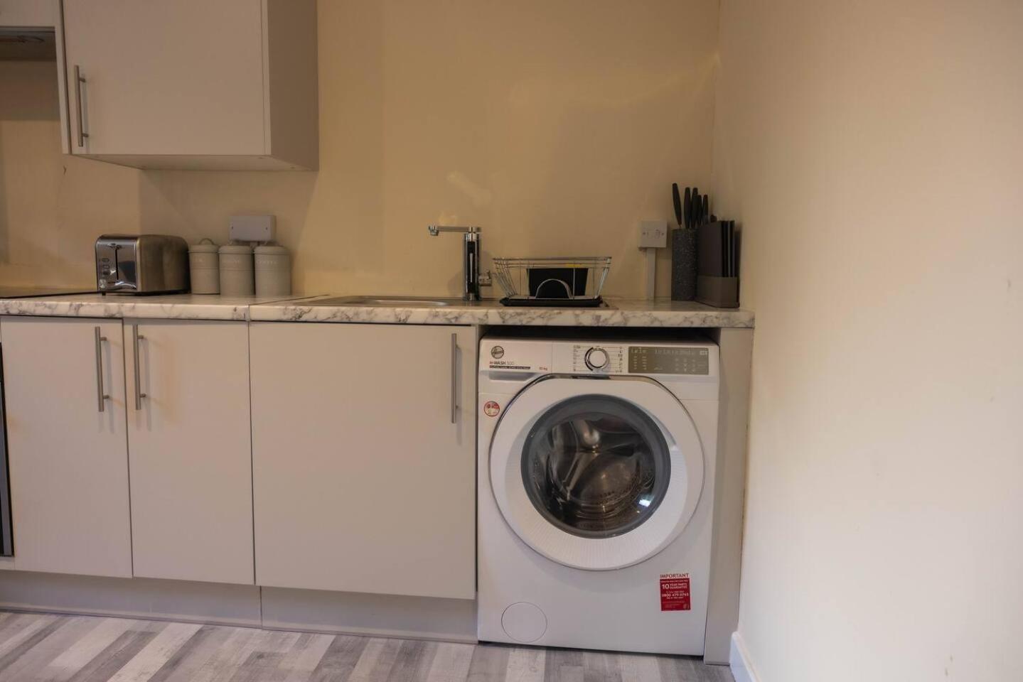 3 Bedroomflat-Free Parking-Wifi-Parking-8People London Exteriör bild