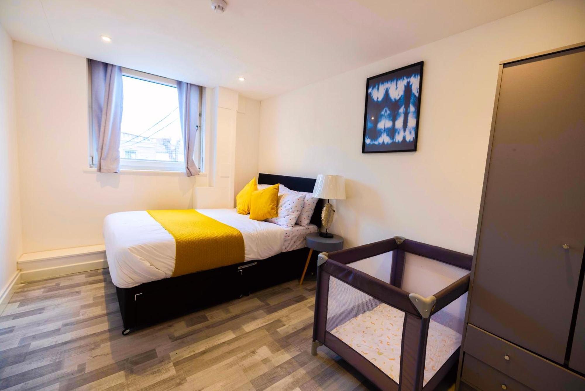 3 Bedroomflat-Free Parking-Wifi-Parking-8People London Exteriör bild