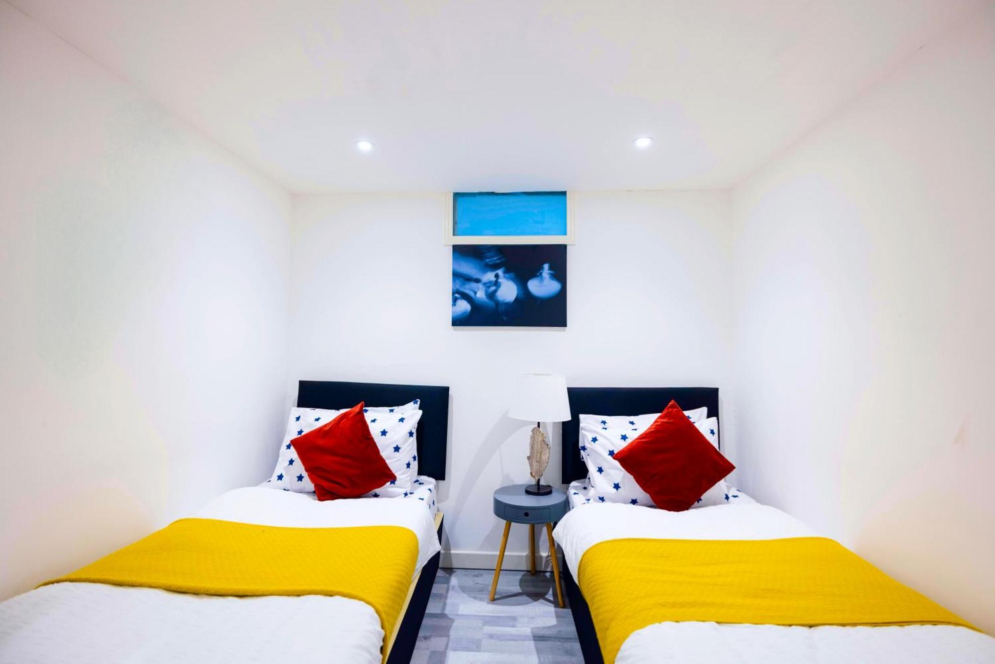 3 Bedroomflat-Free Parking-Wifi-Parking-8People London Exteriör bild
